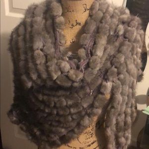 Real fur shawl gray